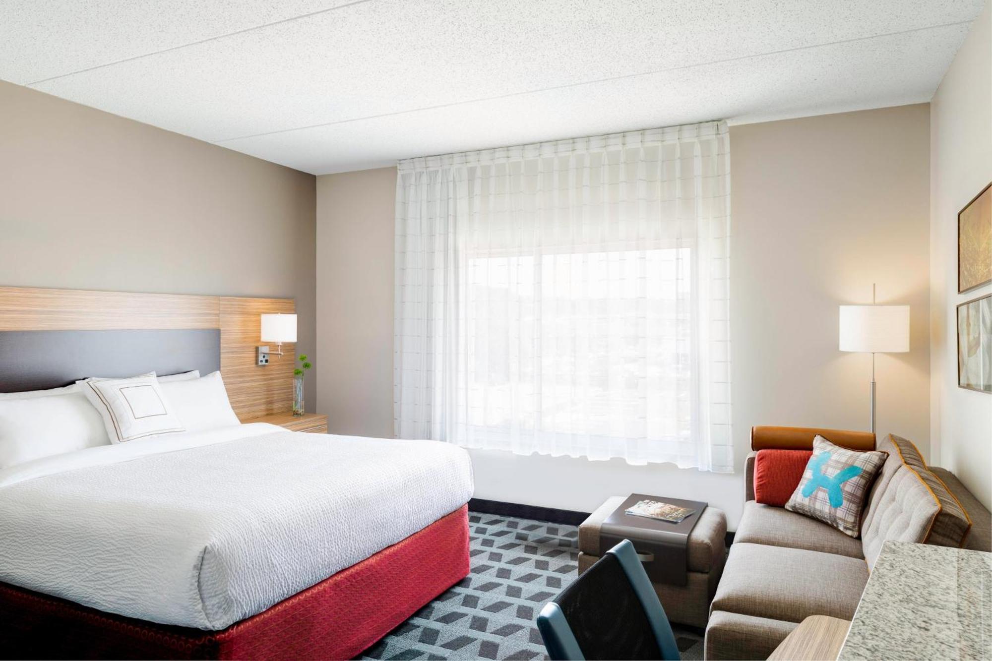 Towneplace Suites By Marriott Grand Rapids Airport Southeast Cascade Kültér fotó