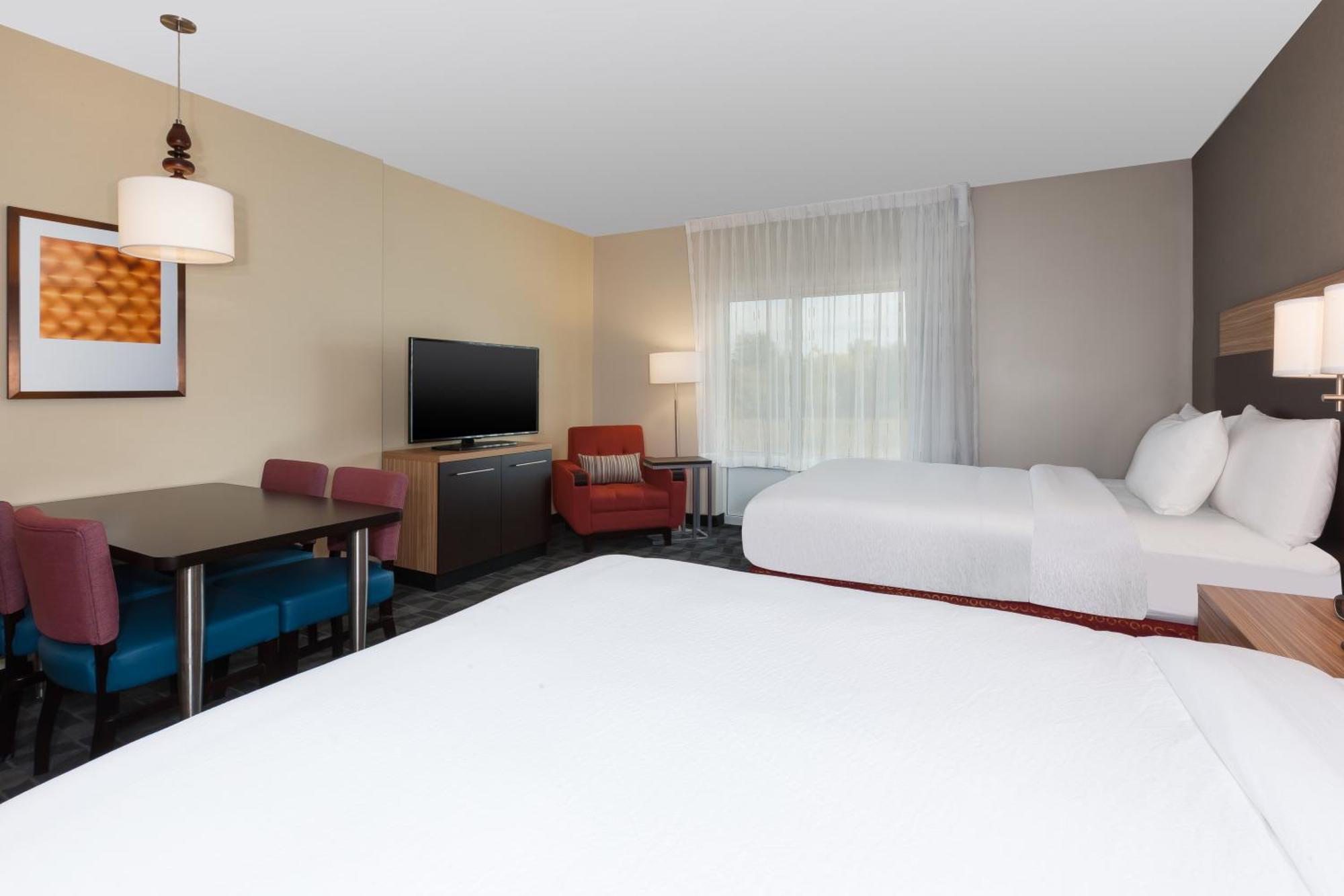 Towneplace Suites By Marriott Grand Rapids Airport Southeast Cascade Kültér fotó