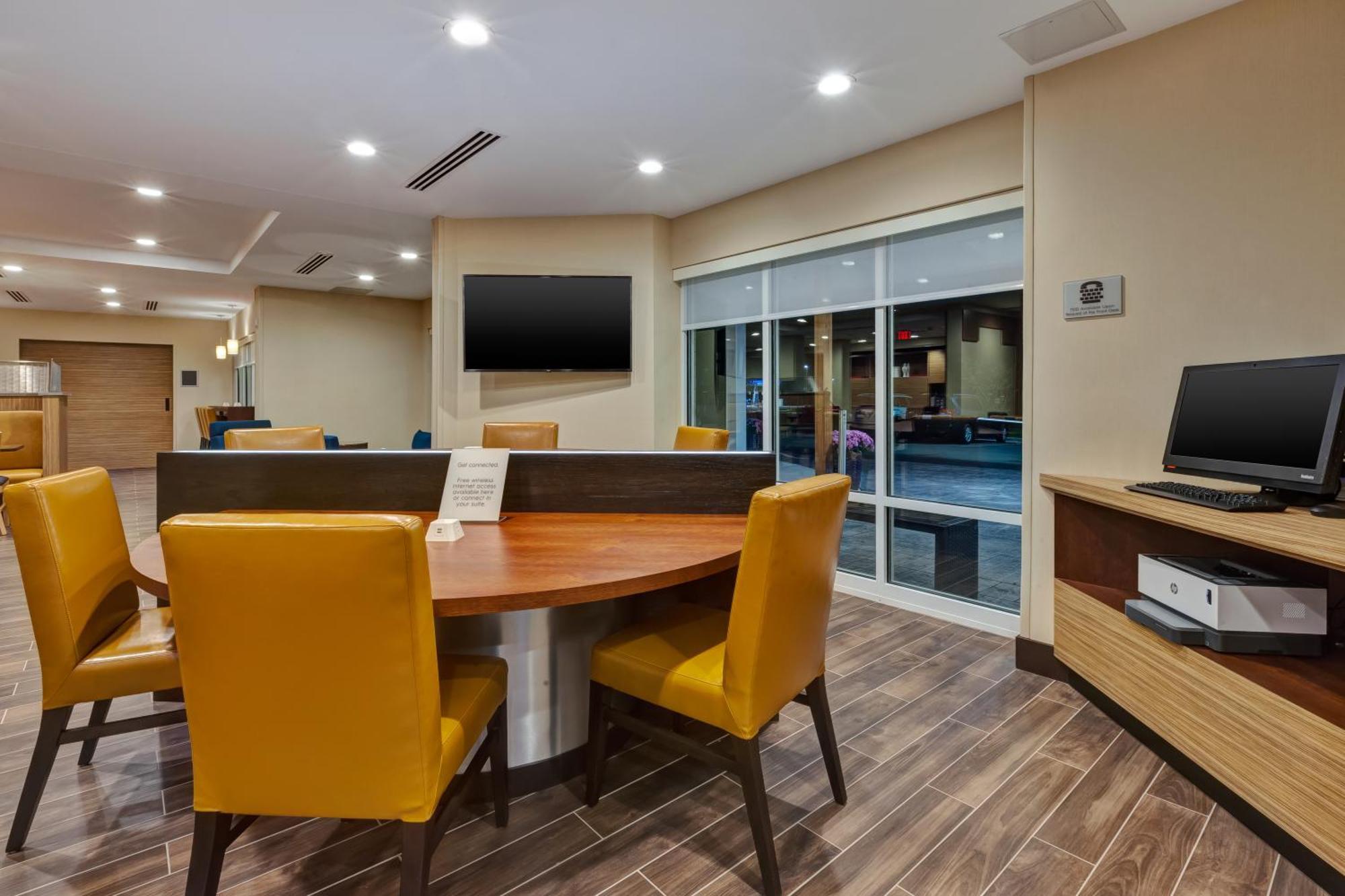 Towneplace Suites By Marriott Grand Rapids Airport Southeast Cascade Kültér fotó